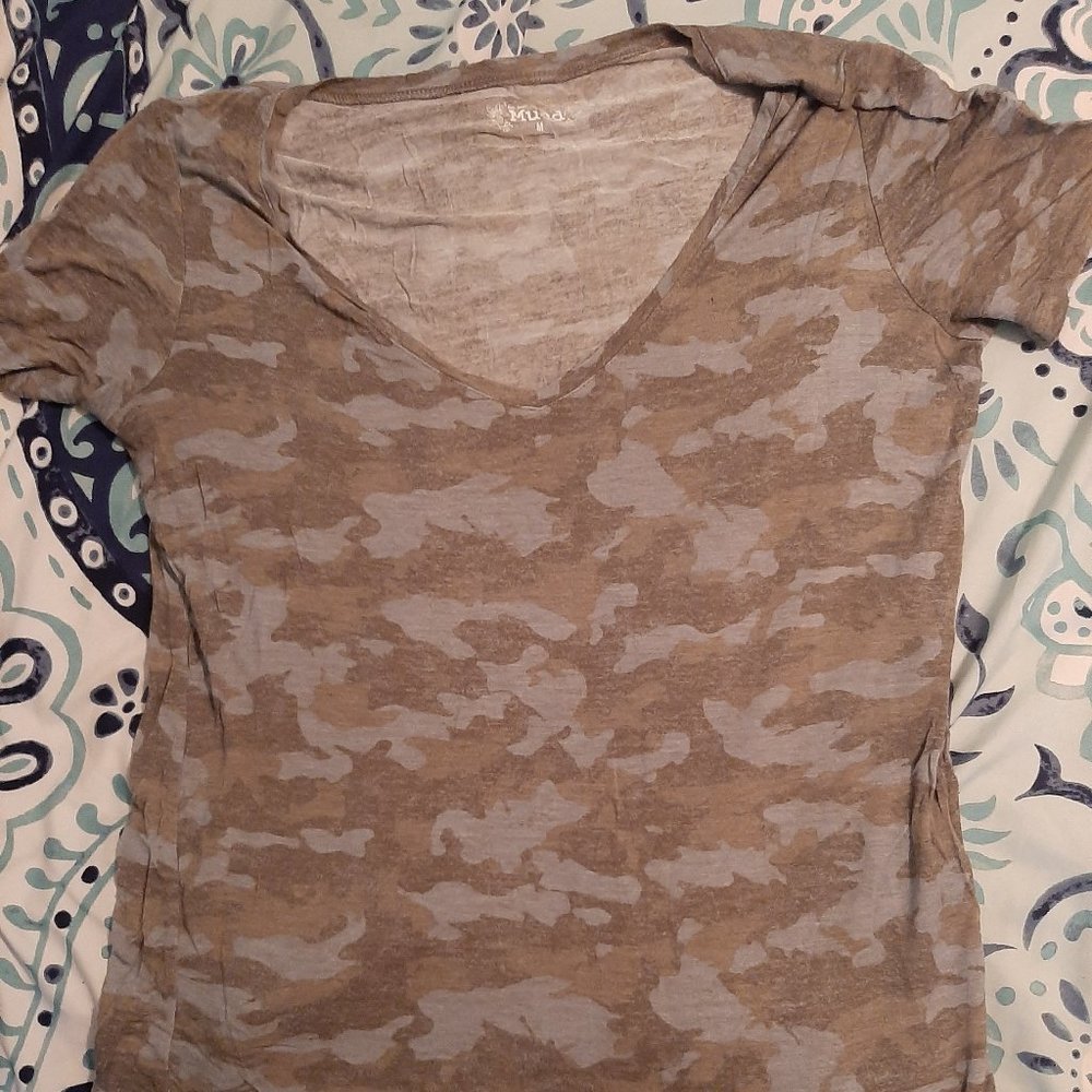 Mudd Tshirt